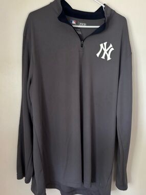 Genuine Merchandise New York Yankees MLB Gray 1/4 Zip Long Sleeve Shirt 2XL